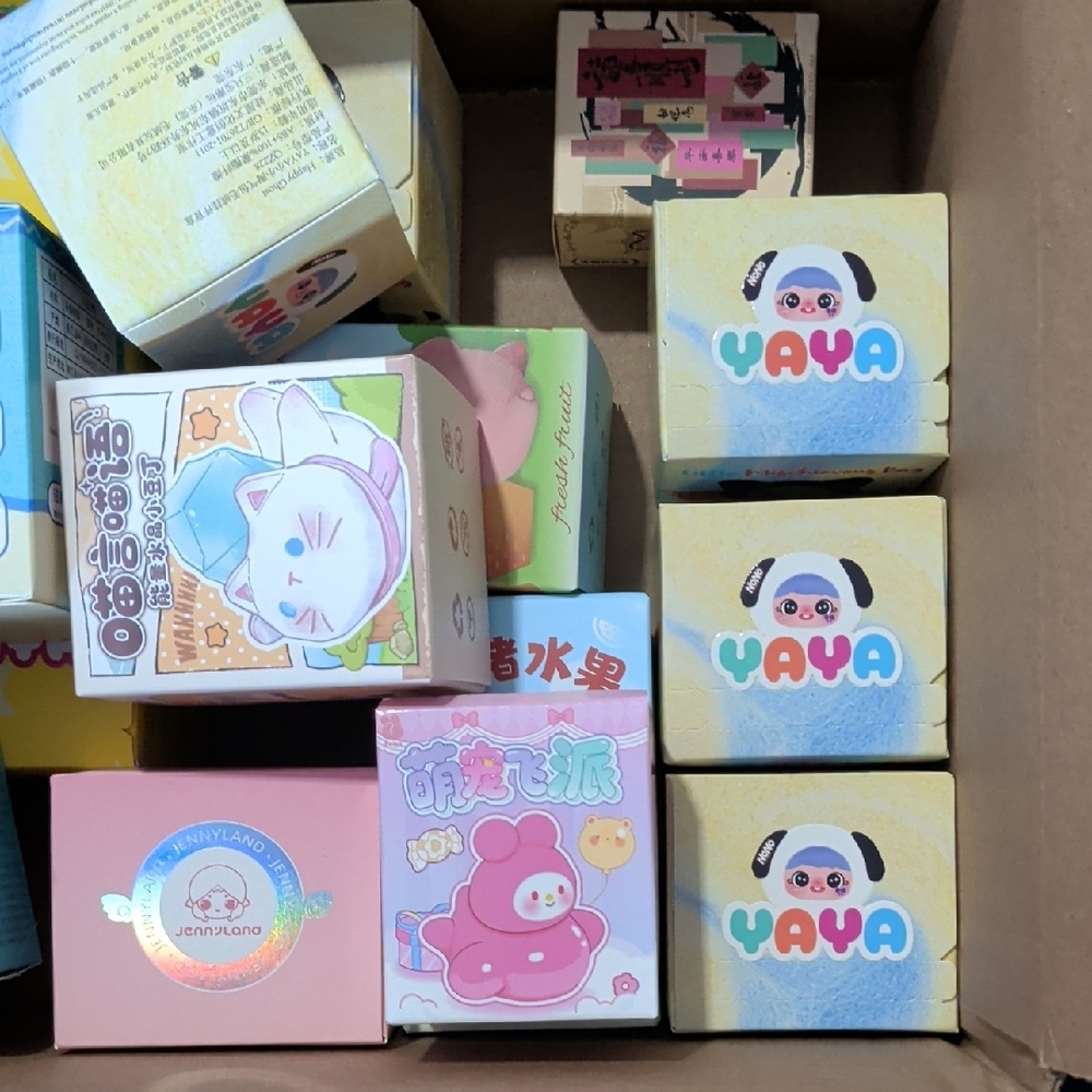 Yellow & Pink Surprise Mini Toy Boxes - Assorted Kids Toys - Picture 5 of 6